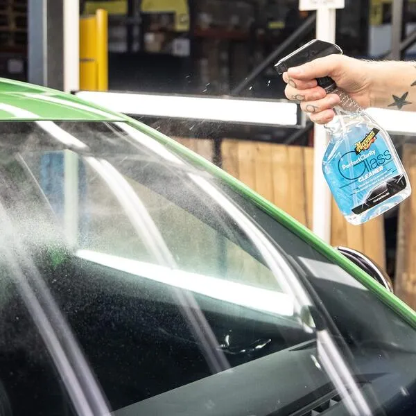 Meguiar\'s G8216EU Perfect Clarity Glass Cleaner 473ml. Streak free. Pro strength