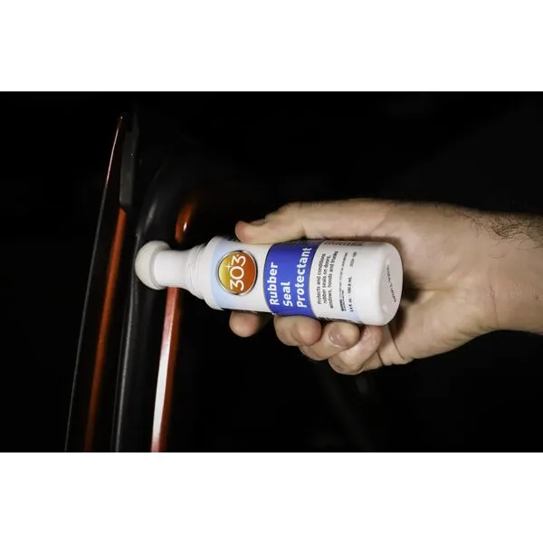 303 Products Rubber Seal Protectant - Protects And Conditions Seals On Doors, Windows, Hoods, Trunks Rejuvenates Color Old Seals, 3.4 fl. oz. (30324)