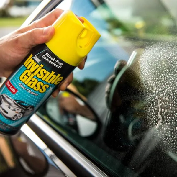 Invisible Glass 91163 15-Ounce Cleaner for Auto and Home for a Streak-Free Shine, Deep-Cleaning Foaming Action, Safe for Tinted and Non-Tinted Windows, Ammonia Free Foam Glass Cleaner, Pack of 1